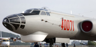 قاذفة القنابل الصينية من طراز H-6